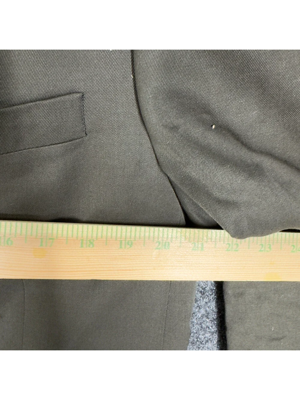 Dillard's Blazer Men 44 Gray Button Up Collared Long Sleeve Wool Career Pockets